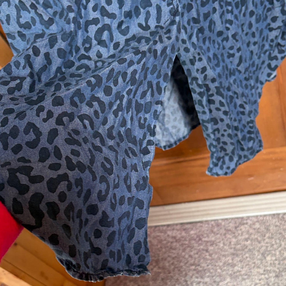Saks Fifth Avenue Blue Leopard Print Button-Up Shirt Dress Size Medium - Picture 4 of 8